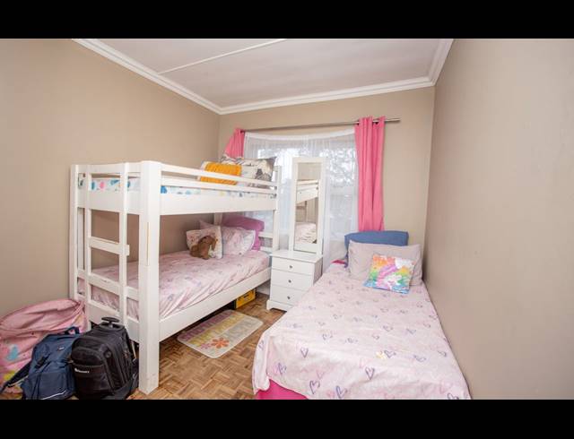 3 BEDROOM HOUSE FOR SALE IN AMALINDA